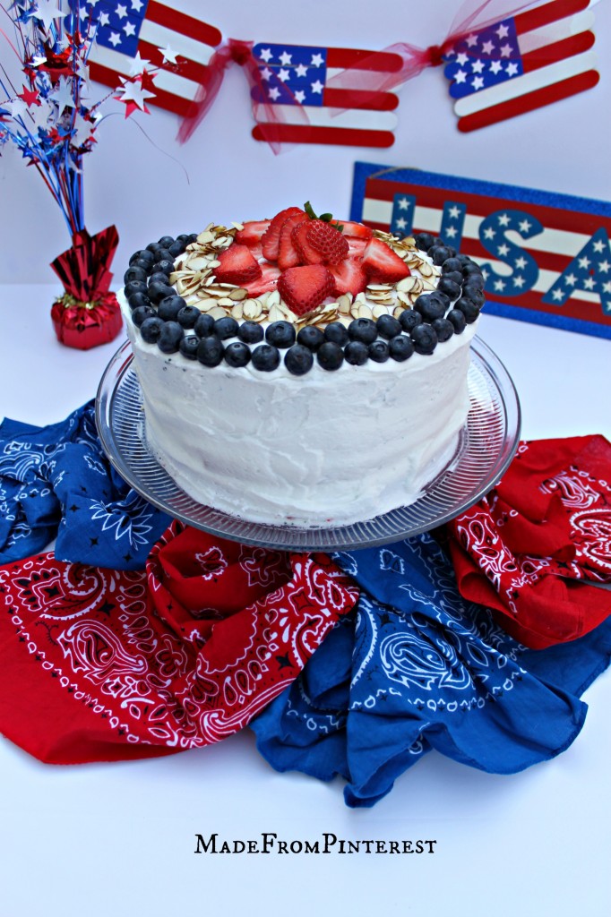 Easy, beautiful presentation for any patriotic holiday. American flag cake on the inside. Tutorial from the sisters at MadeFromPinterest