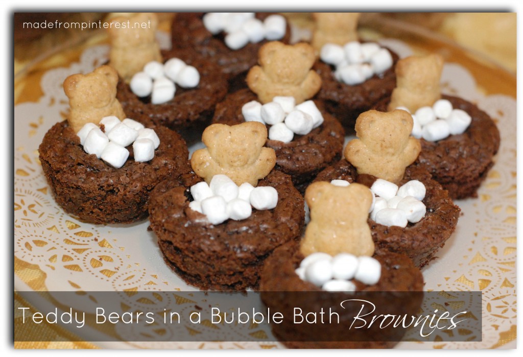 Teddy Bears in a Bubble Bath Brownies!  Great kids craft! MadeFromPinterest.net