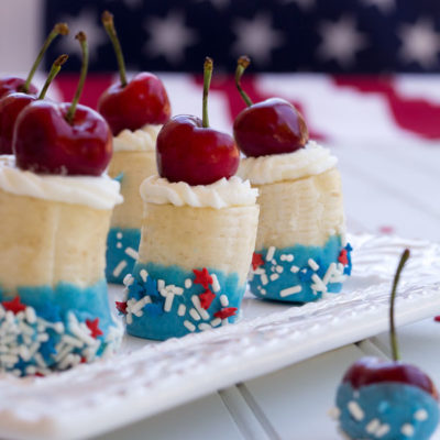 4th of July Firecracker Bananas - Turn regular bananas into little mini firecracker desserts for your 4th of July celebration this year!