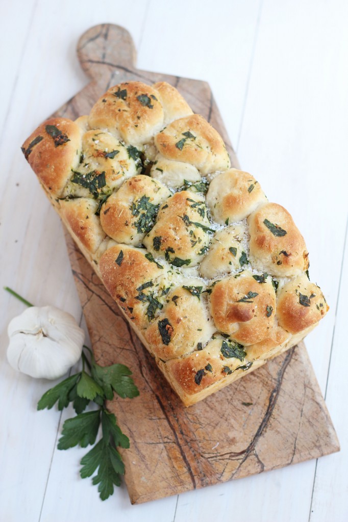 Pull-Apart-Garlic-Bread