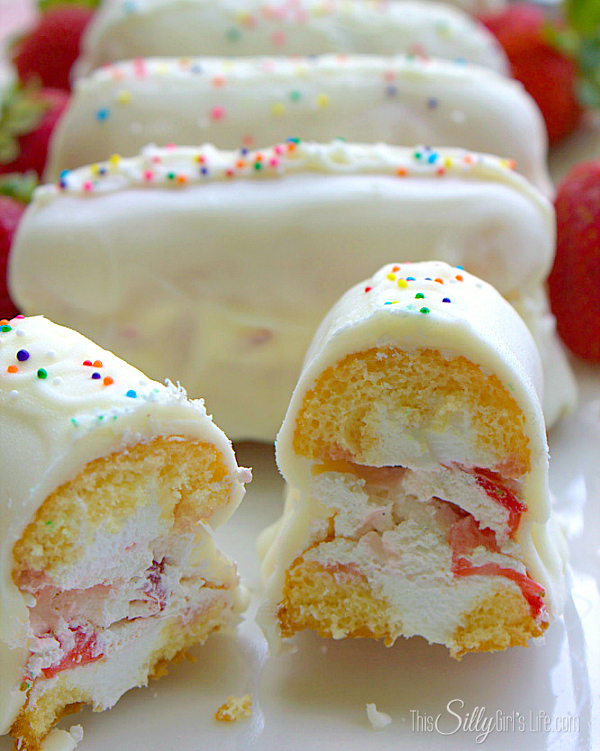 Handheld-Strawberry-Shortcakes