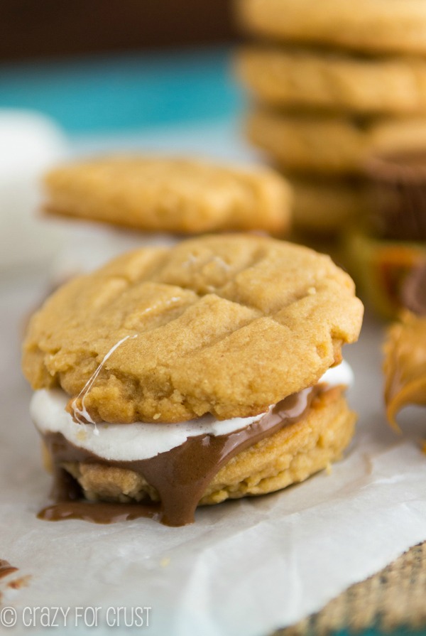 Peanut-Butter-Cookie-Smores