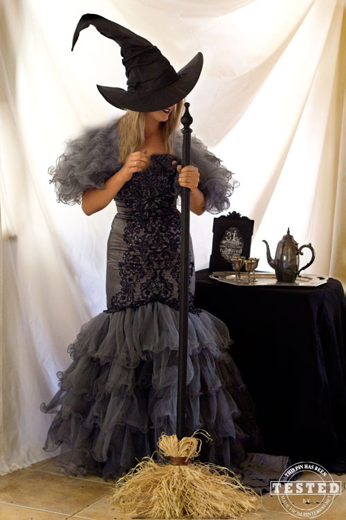 Wicked Witch Costume - DIY Wicked Witch Costume made from a thrift store wedding dress. Use some dye to transform a white wedding dress to a black witch costume for Halloween. This was so much easier to do than I thought it was going to be!