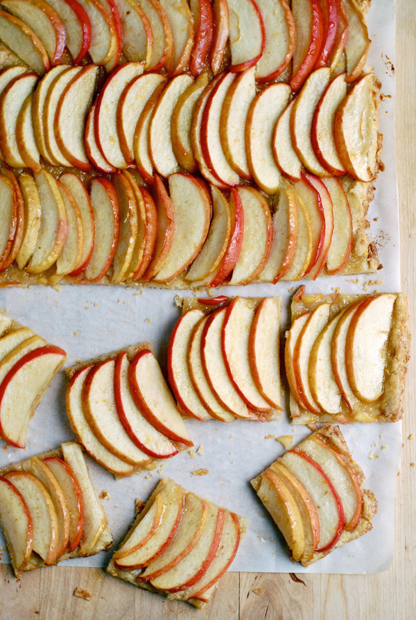 brown-butter-apple-tart-with-cornmeal-crust