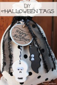 These DIY Halloween tags are great for wrapped presents, gift bags, even little bags of candy!