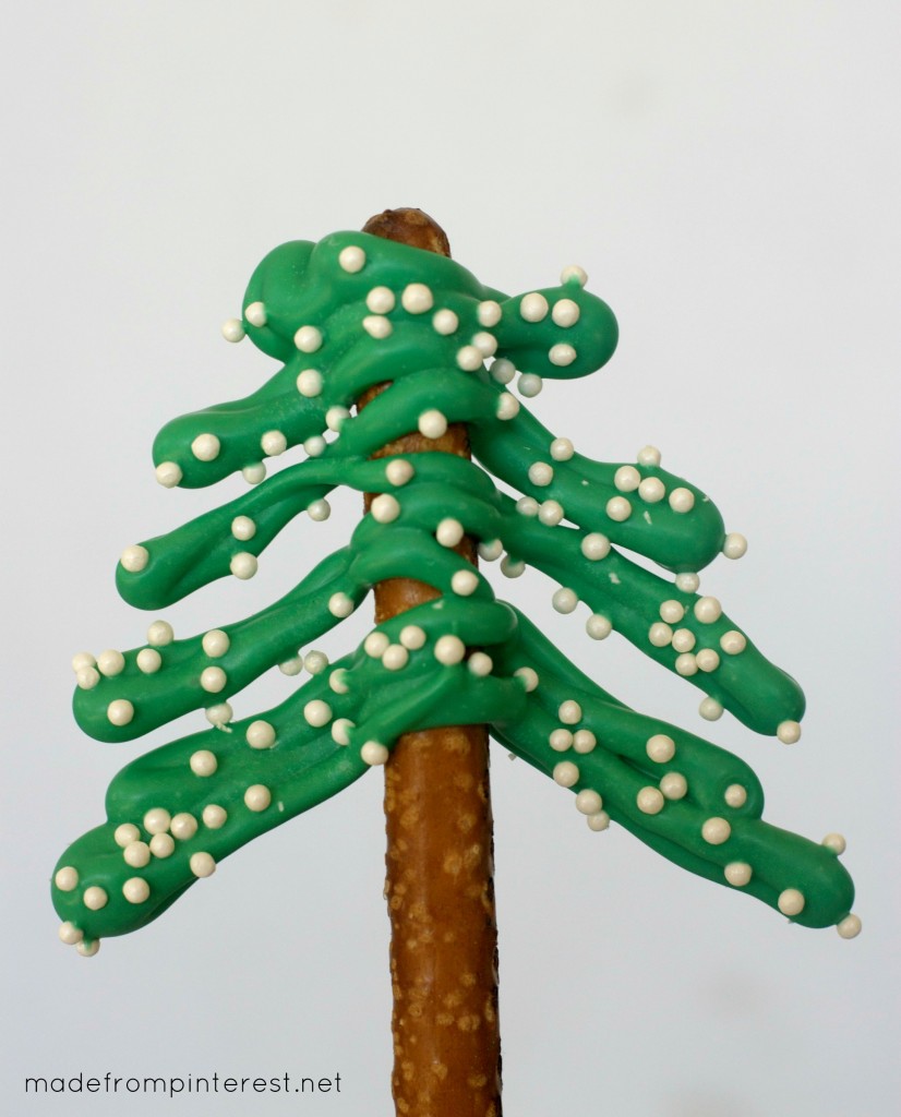 These Pretzel Christmas Trees are so easy and fun to make with your kids!