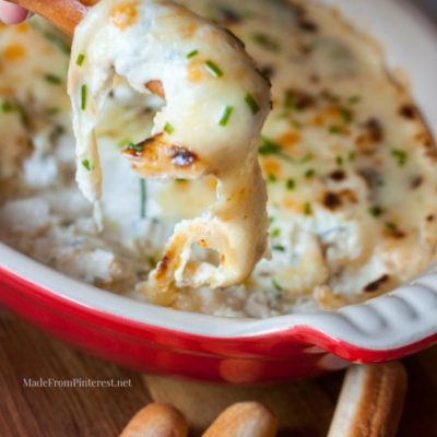 This Hot Roasted Cauliflower Dip is healthy comfort food without all the calories!