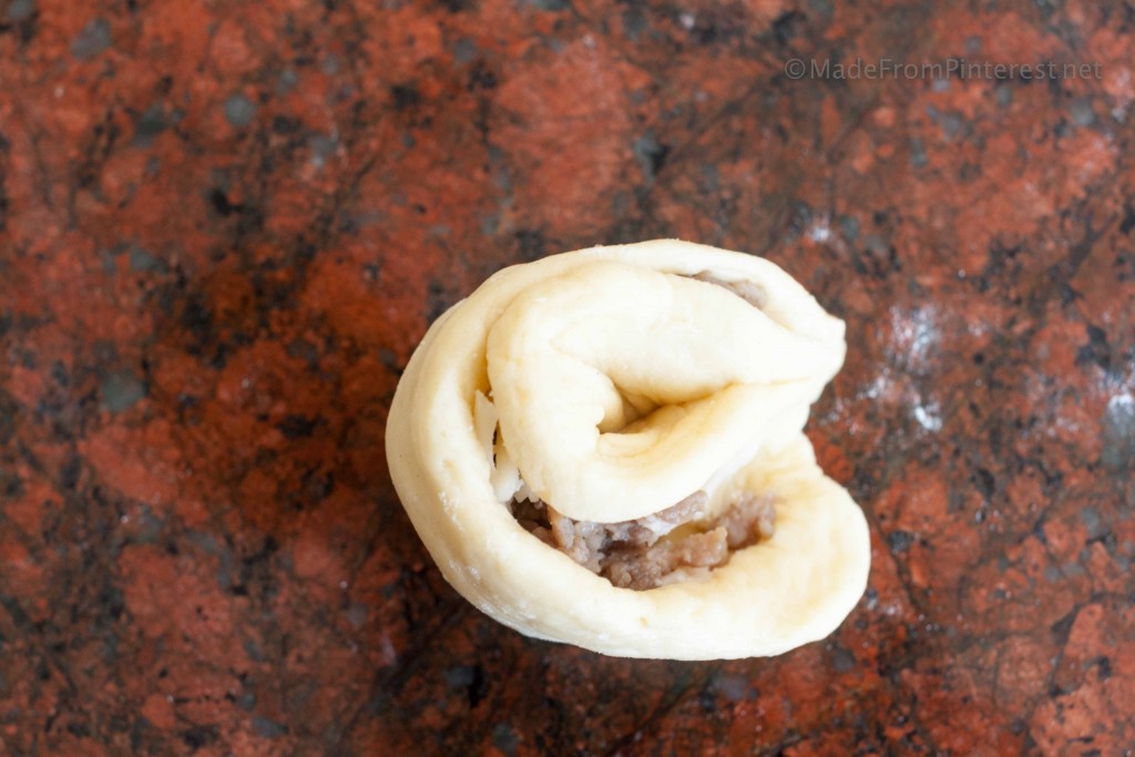 Homemade rolls get a makeover! This beautiful Chrysanthemum bread is so delicious everyone will be rushing to get their petal! This is light on prep and heavy on presentation!