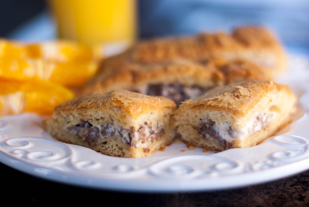 cream-cheese-and-sausage-breakfast-crescent-rolls