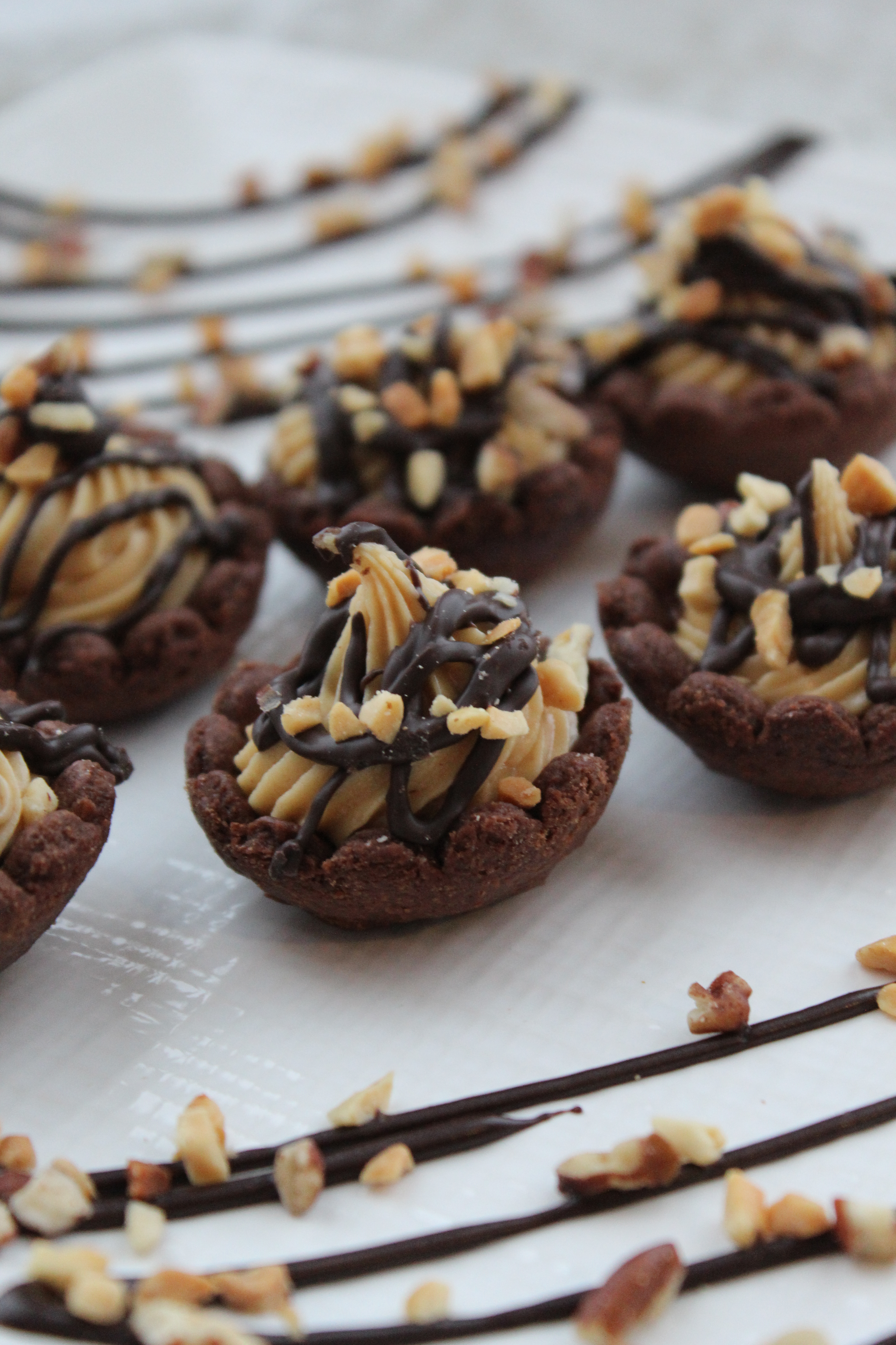 Mini Peanut Butter Chocolate Tarts