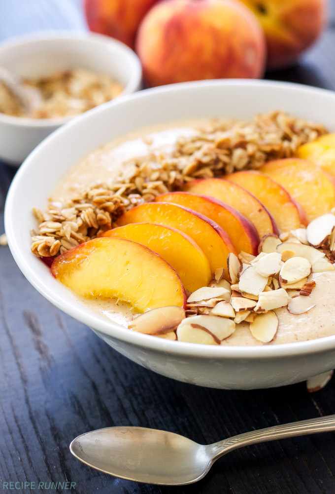 Peach-Pie-Smoothie-Bowl