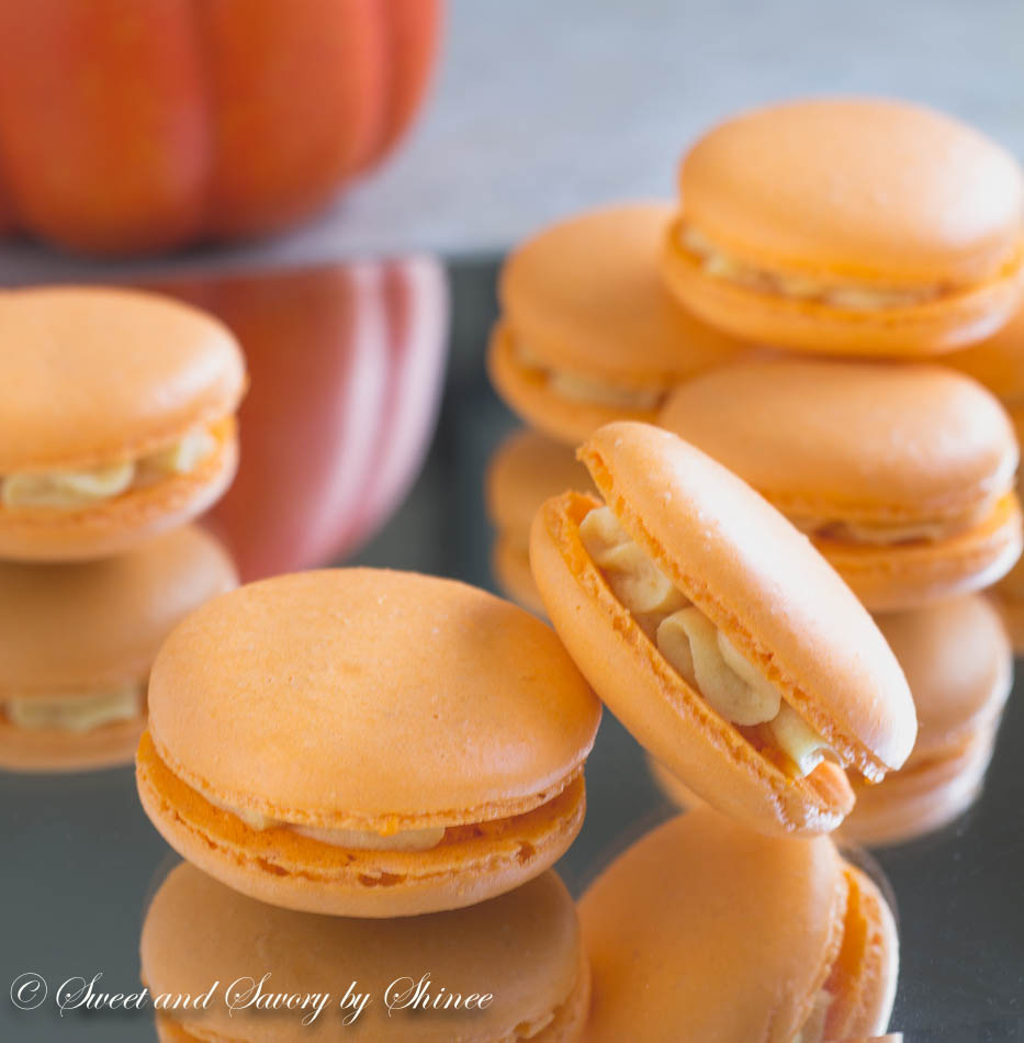Pumpkin-French-Macarons
