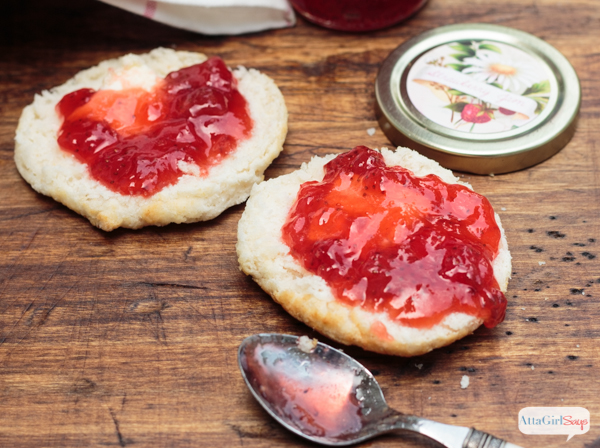 A delicious and easy homemade strawberry jam recipe, plus free printable canning labels for a variety of jams, jellies, preserves and pickles.
