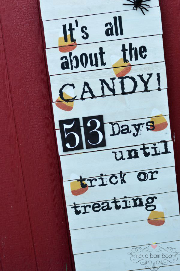 Count down to the most important part of Halloween, the candy, with this adorable DIY pallet inspired sign.