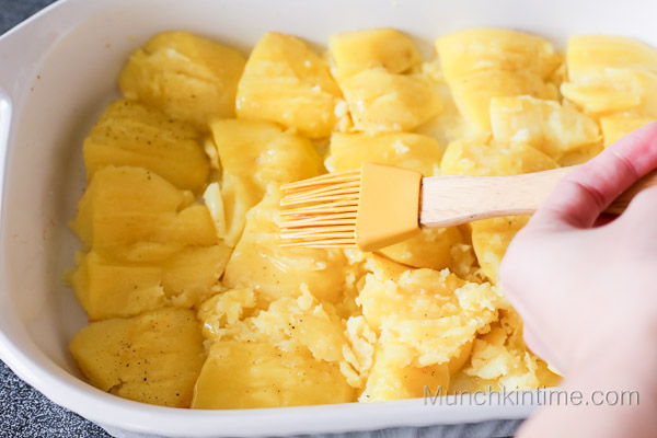 Perfectly Roasted Golden Potato by www.munchkintime.com