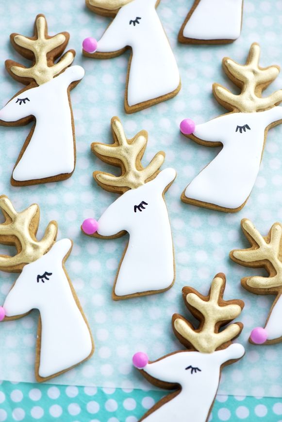 Gilded Reindeer holiday cookies