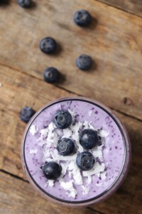blueberry-coconut-protein-smoothie-4-682x1024