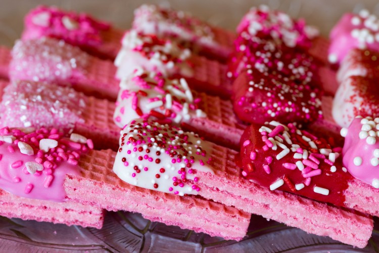 This recipe is a super quick way to turn regular sugar wafers into a special Valentine's Day treat!