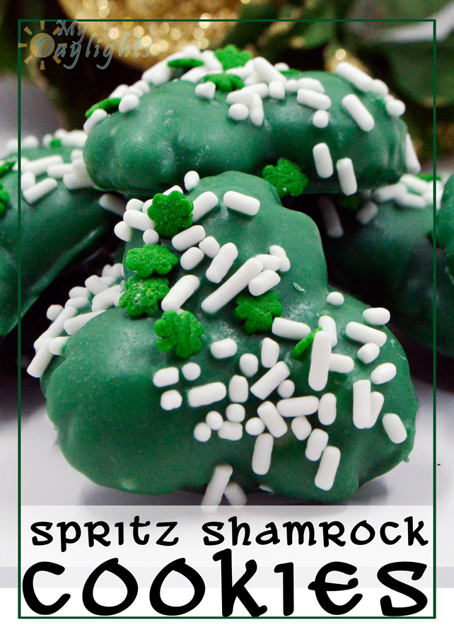 Shamrock-Spritz-Cookies-Vertical