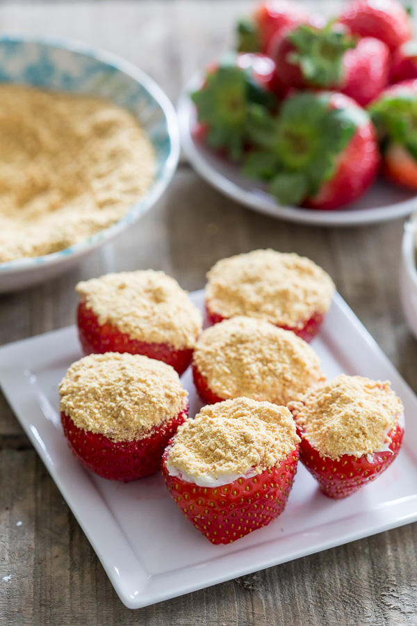 cheesecake-stuffed-strawberries-5