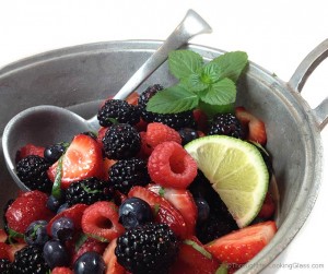 Grand-Marnier-Mint-Berry-Salad3