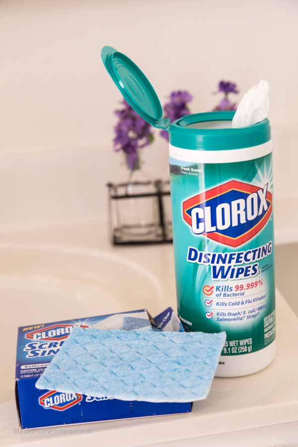 With a few simple supplies you will be able to have a spring clean bathroom in 2 minutes! A few pro tips and some key supplies picked up at Walmart can have your bathroom company ready in a flash. Don't think you can do it? You really can if you have a plan and work smart.