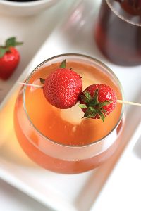 Sparkling-Strawberry-Shrub400