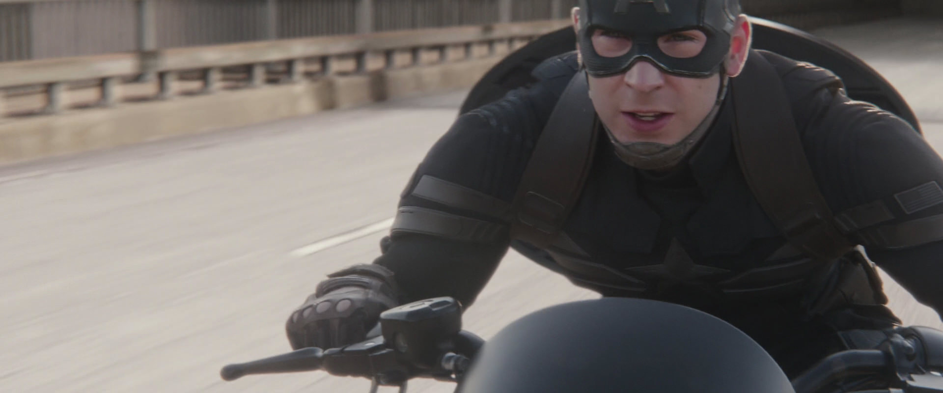 cap-winter-soldier-movie-screencaps.com-5947