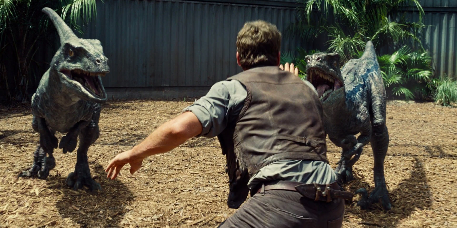 jurassic-world-movie-screencaps.com-2692