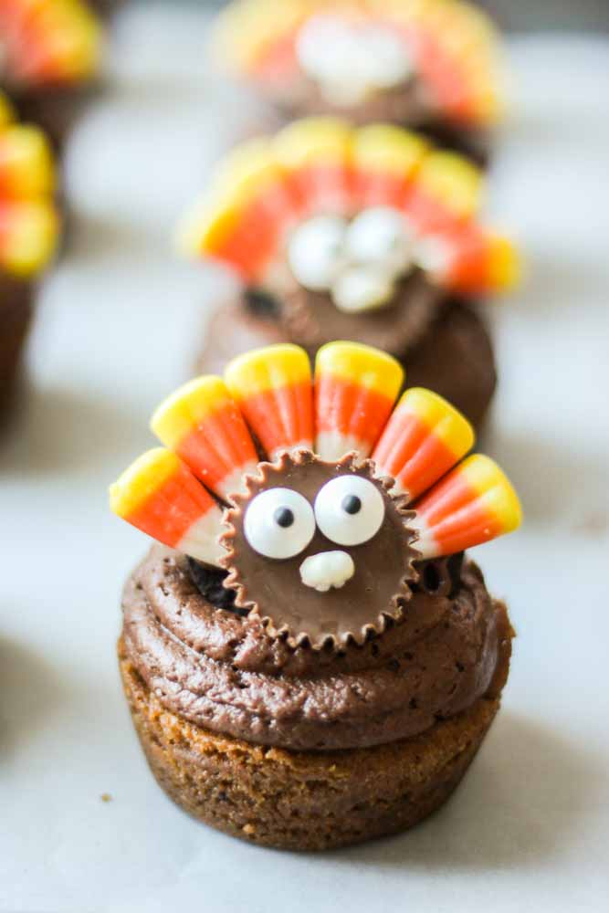 Thanksgiving Cookie Cupcakes - TGIF - This Grandma is Fun