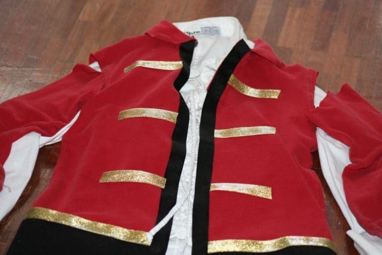 No-Sew Captain Hook Costume