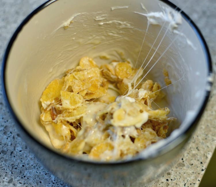 microwave mug snack rice crispy cereal in a white cup looking tasty