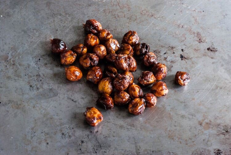 Roasted chickpeas recipe, chickpeas on a black background